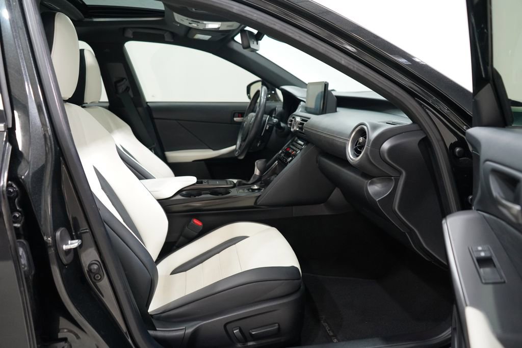 Used 2022 Lexus IS 350 F Sport w/ Accessory Package image 33