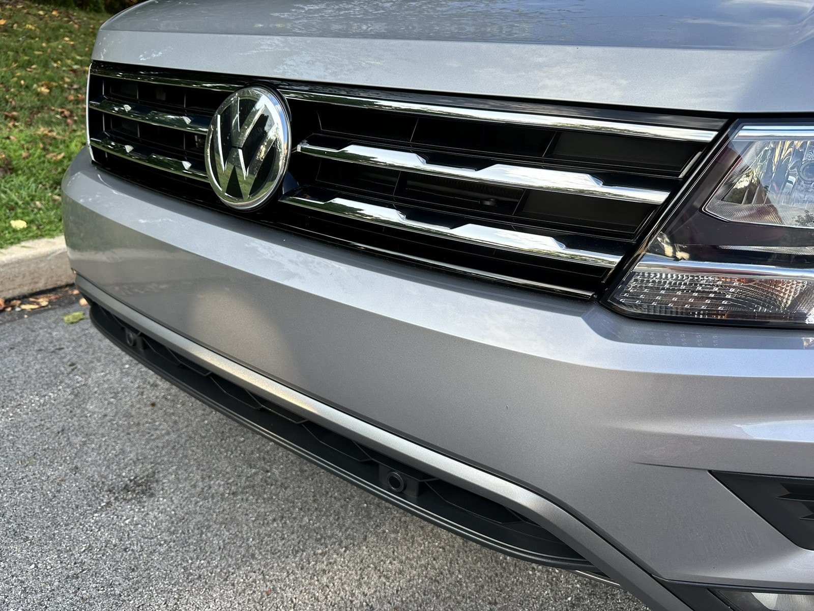 Used 2020 Volkswagen Tiguan SEL AWD/4WD image 70