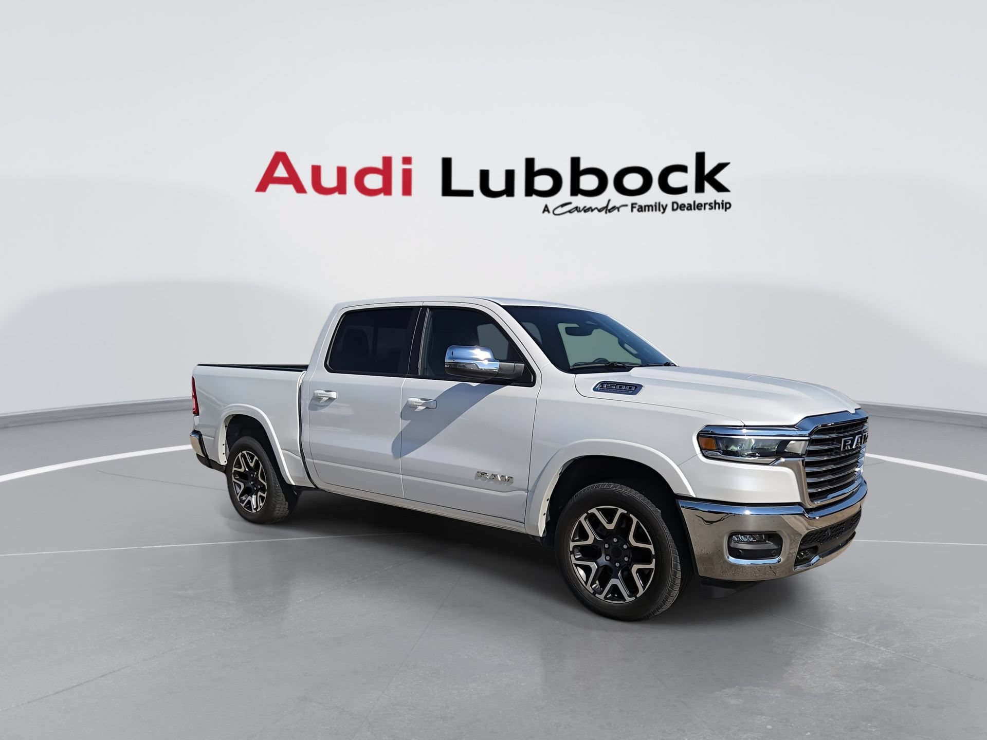 Used 2026 RAM 1500 Laramie AWD/4WD image 2