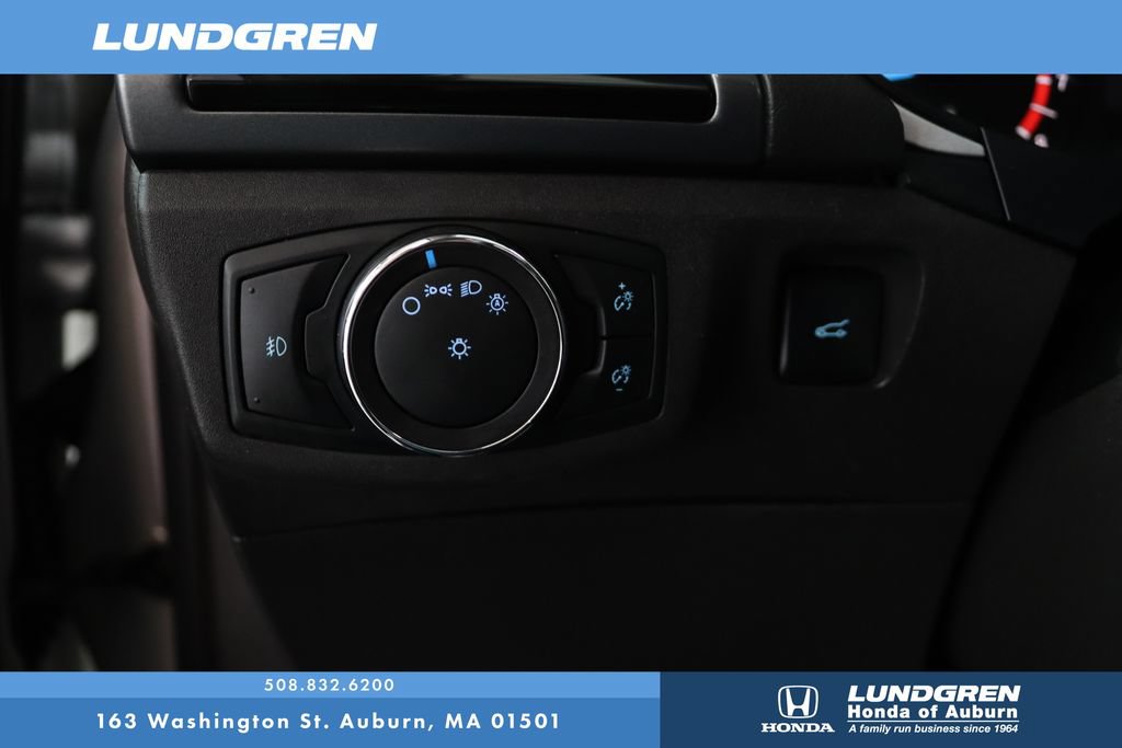 Used 2014 Ford Fusion SE w/ Equipment Group 201A FWD image 26