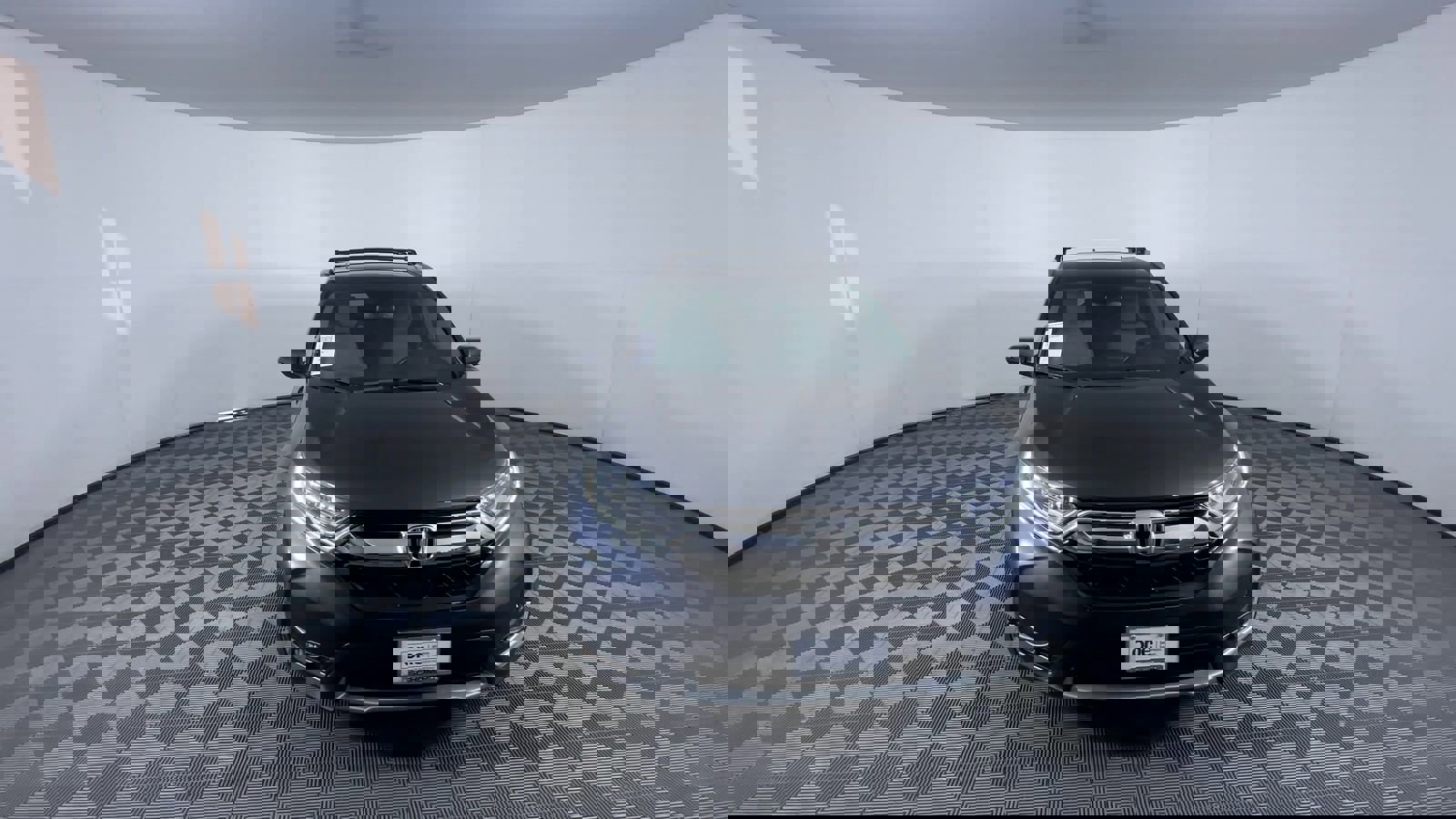 Used 2019 Honda CR-V Touring image 2