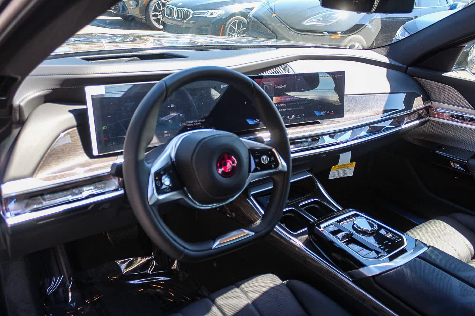 New 2026 BMW i7 M70 RWD image 17