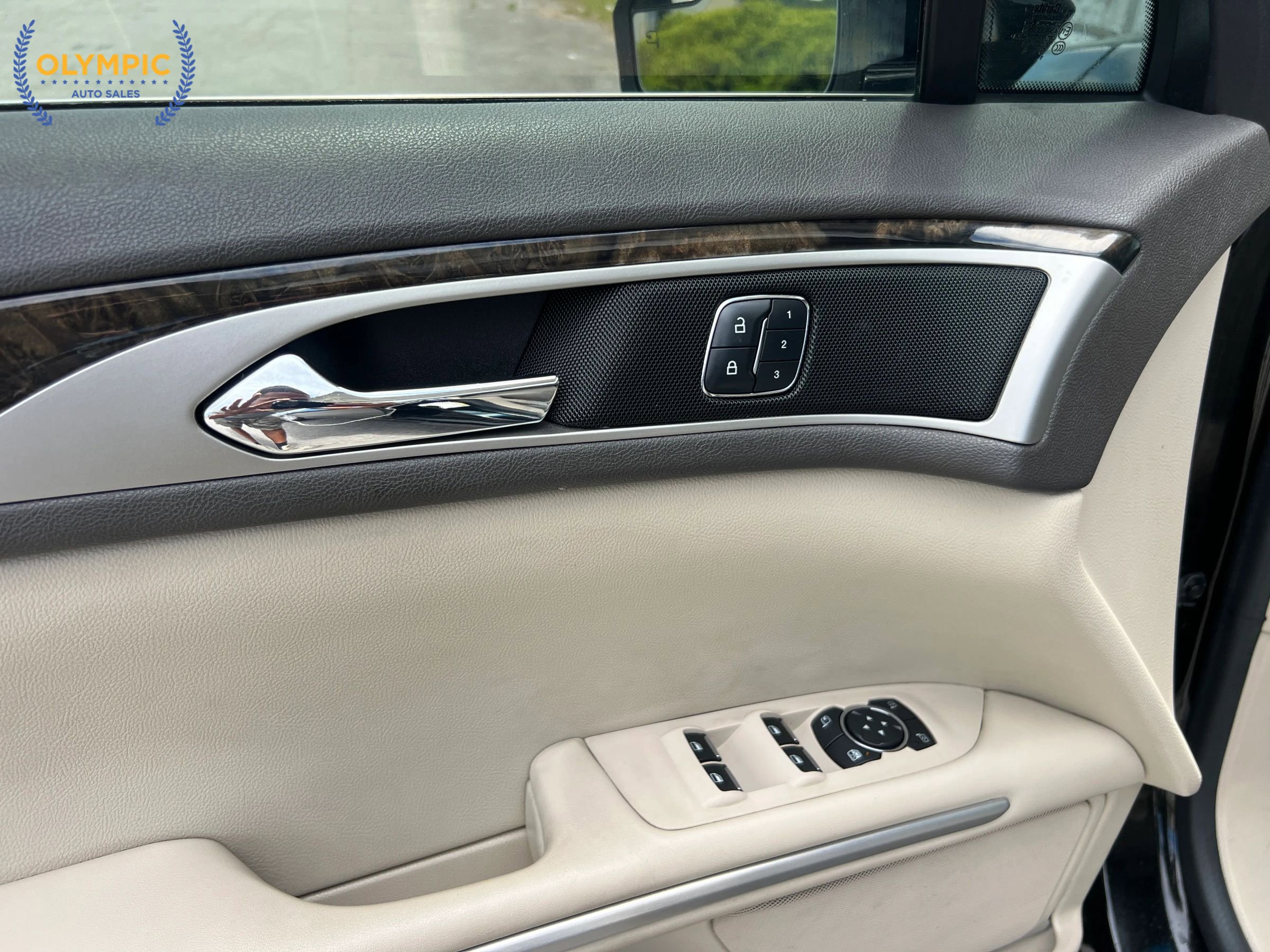 Used 2016 Lincoln MKZ w/ Equipment Group 200A Select FWD image 32