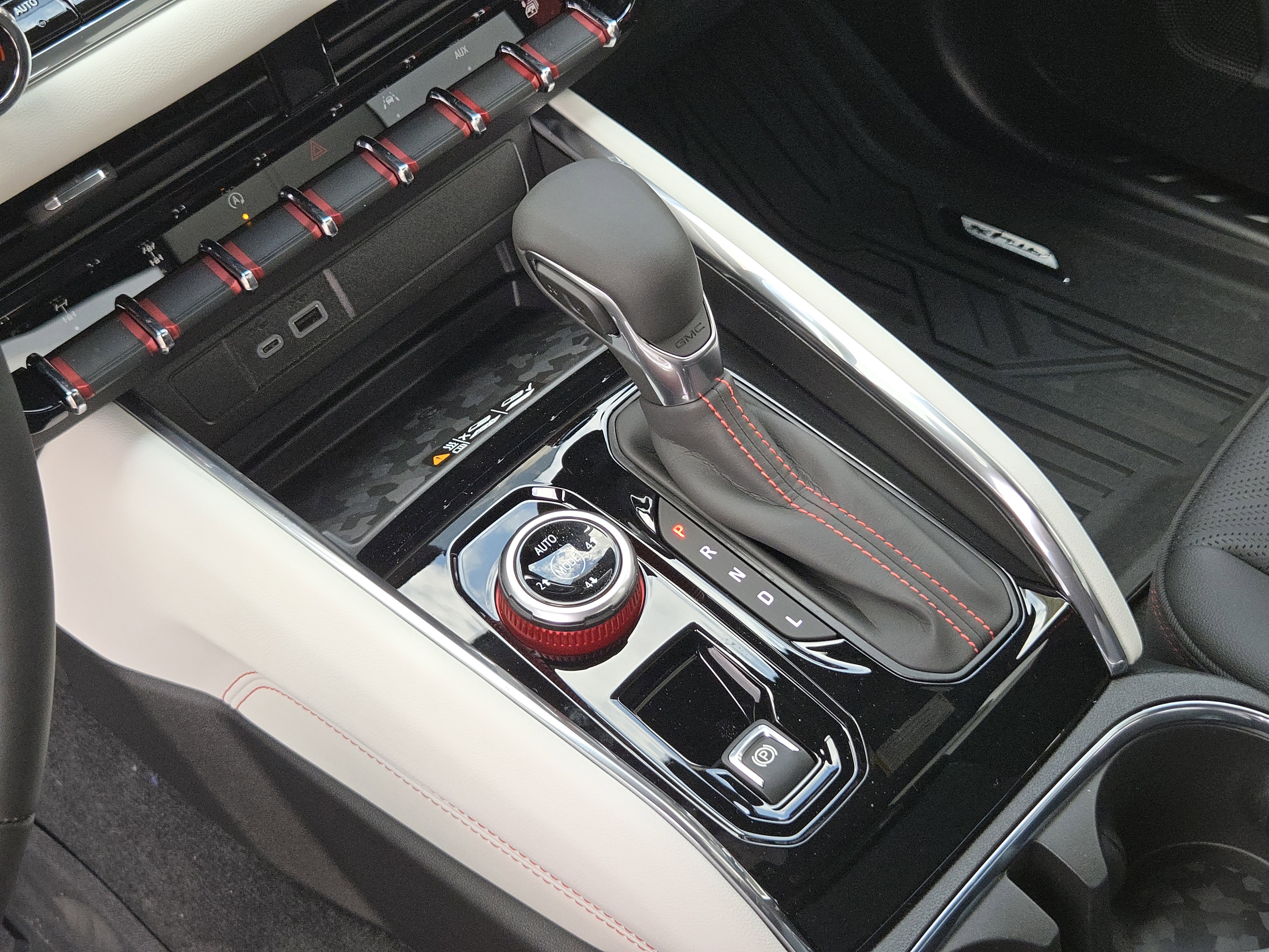 New 2026 GMC Canyon AT4X AWD/4WD image 15