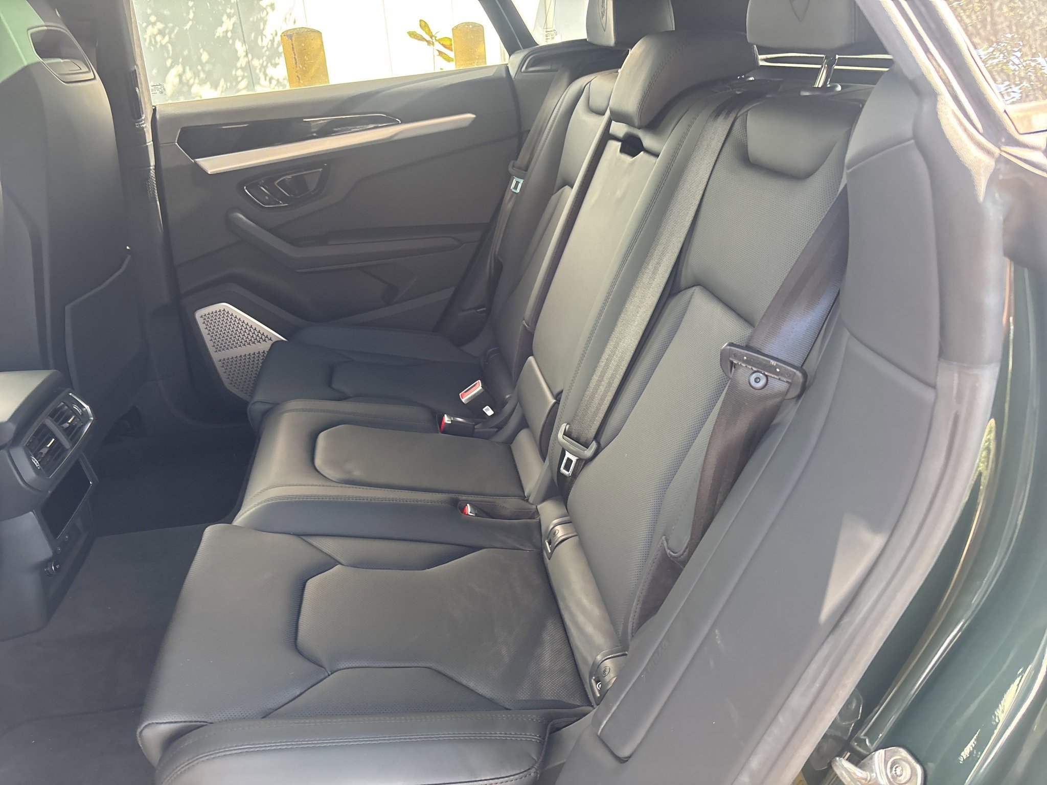 Used 2025 Lamborghini Urus SE image 9