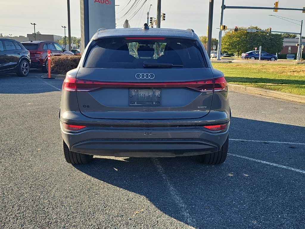 Used 2025 Audi Q6 e-tron Premium Plus w/ Premium Plus AWD/4WD image 14