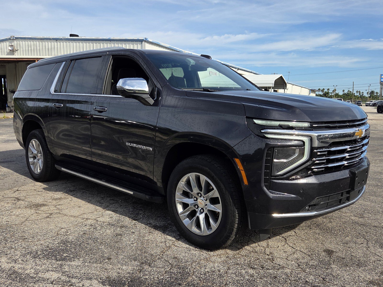 Used 2026 Chevrolet Suburban Premier AWD/4WD image 7