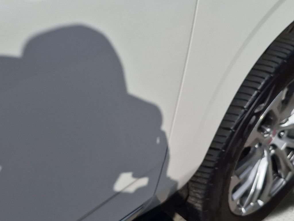 Used 2022 GMC Yukon XL Denali AWD/4WD image 34