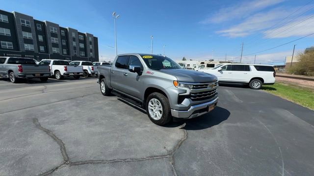 Used 2024 Chevrolet Silverado 1500 LTZ AWD/4WD image 2