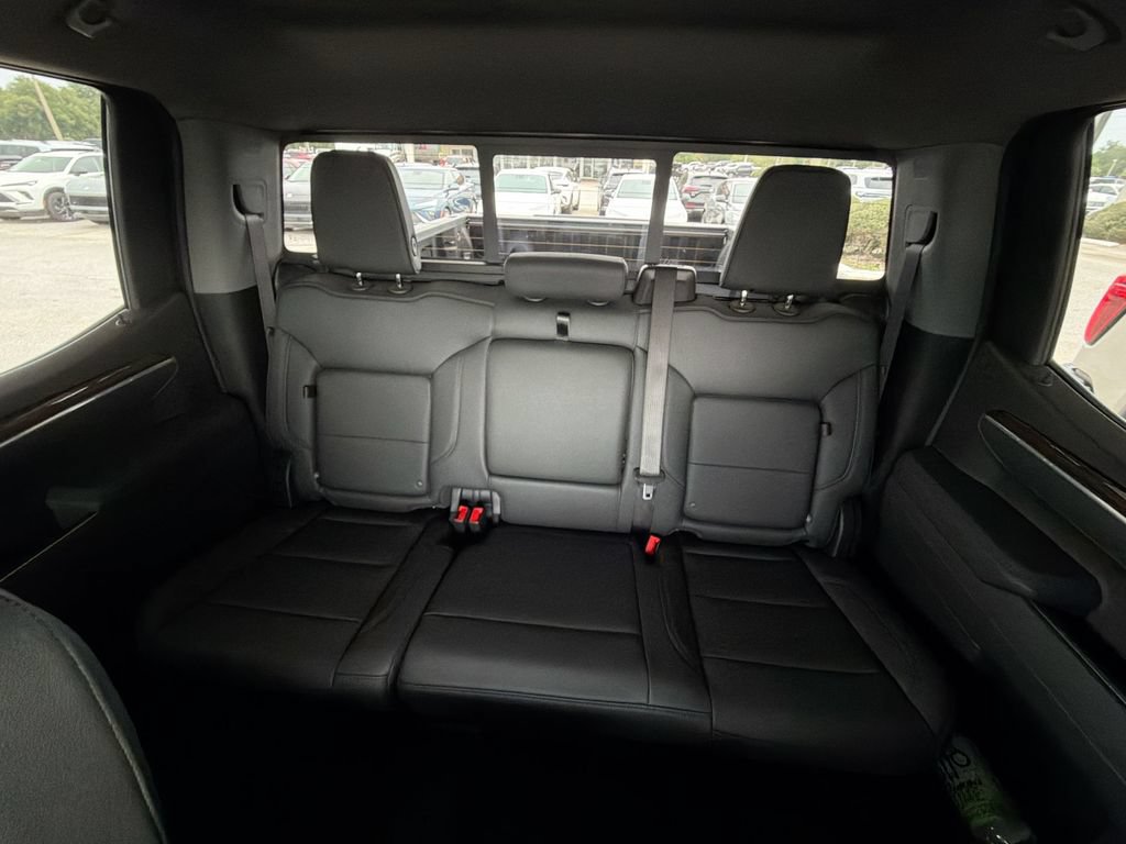 New 2026 GMC Sierra 1500 Elevation w/ Elevation Premium Package AWD/4WD image 13