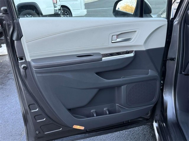 Used 2024 Toyota Sienna XLE image 8