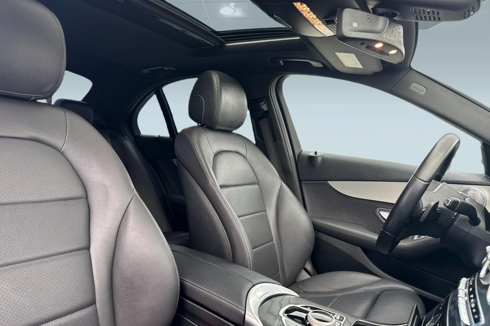 Used 2021 Mercedes-Benz C 300 Sedan image 32