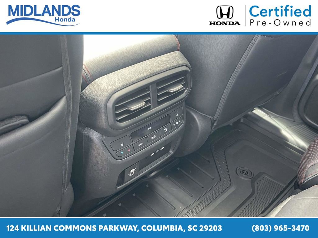 Used 2025 Honda Pilot Black Edition image 12
