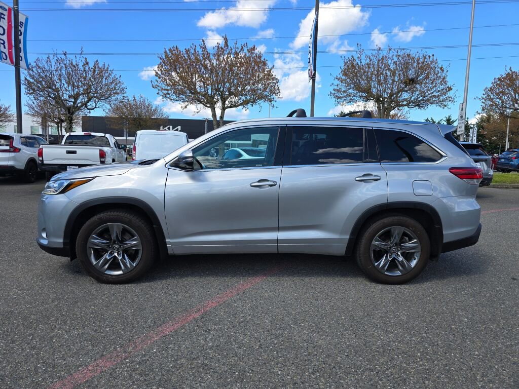 Used 2018 Toyota Highlander Limited Platinum AWD/4WD image 9