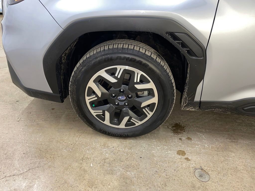 Certified 2025 Subaru Forester Premium AWD/4WD image 26