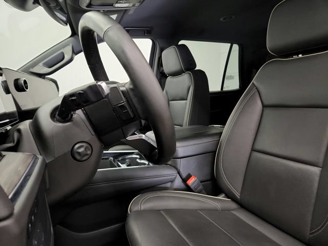 Used 2025 Chevrolet Tahoe Premier RWD image 18