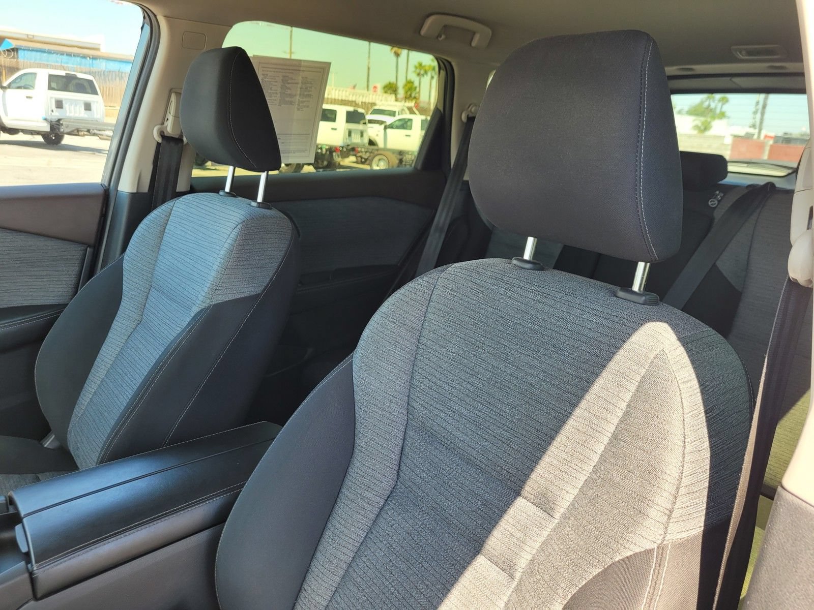 Used 2023 Nissan Rogue SV FWD image 16