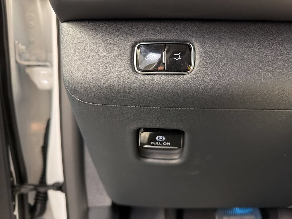 New 2026 Lincoln Navigator Premiere AWD/4WD image 24