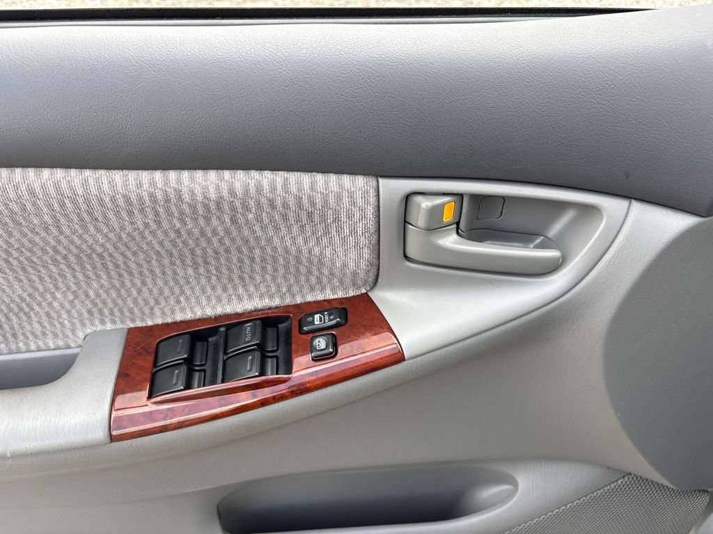 Used 2007 Toyota Corolla LE w/ Audio Value Pkg FWD image 13
