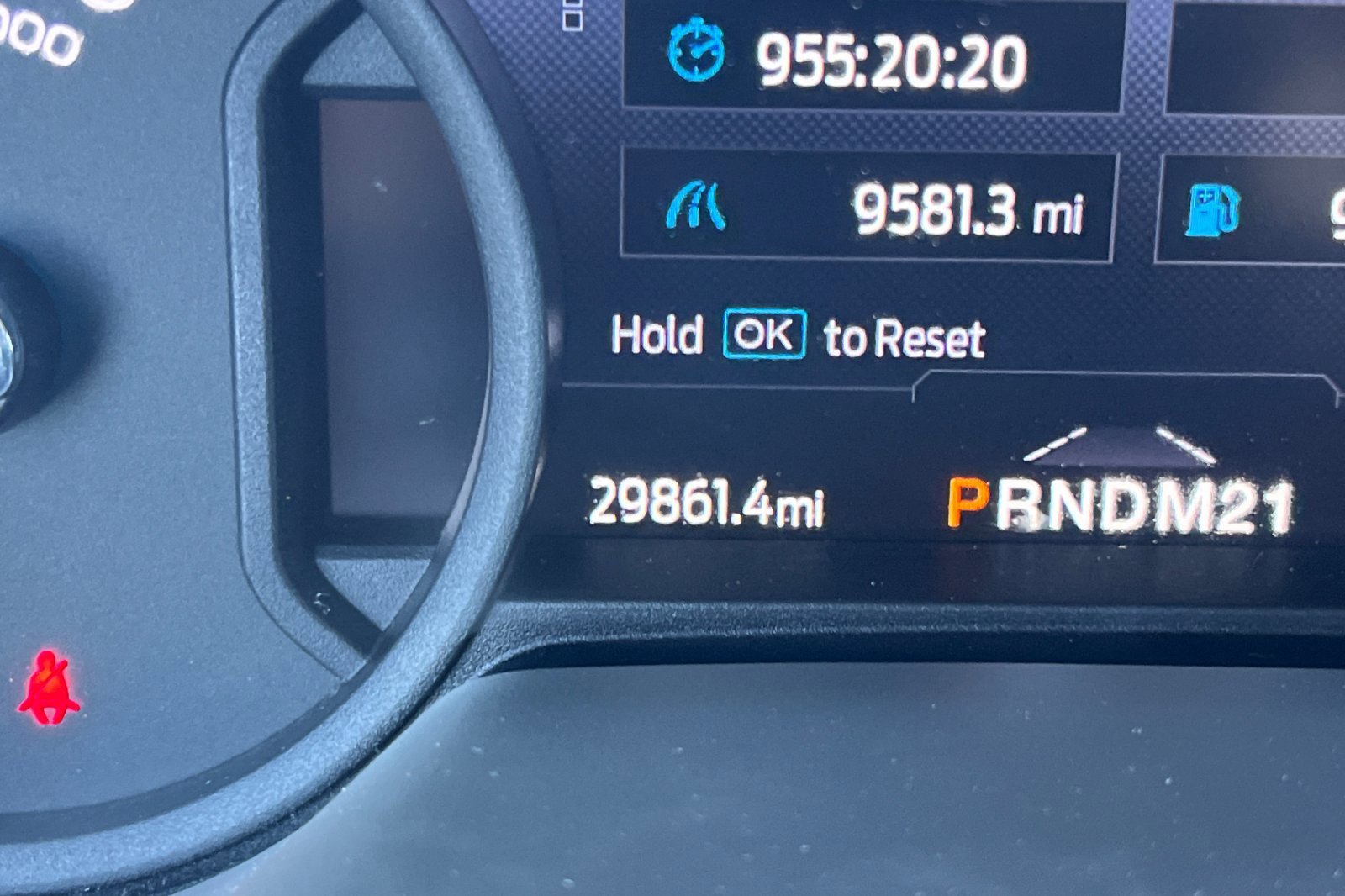 Used 2023 Ford E-350 and Econoline 350 Super Duty w/ Driver's Safety Package image 27