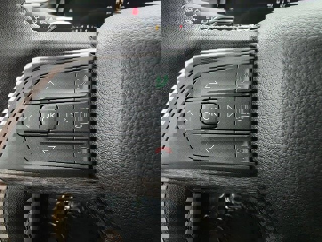 New 2025 Jeep Grand Cherokee L Limited image 16