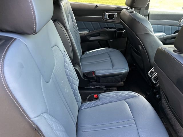 Certified 2025 Kia Sorento SX Prestige image 23