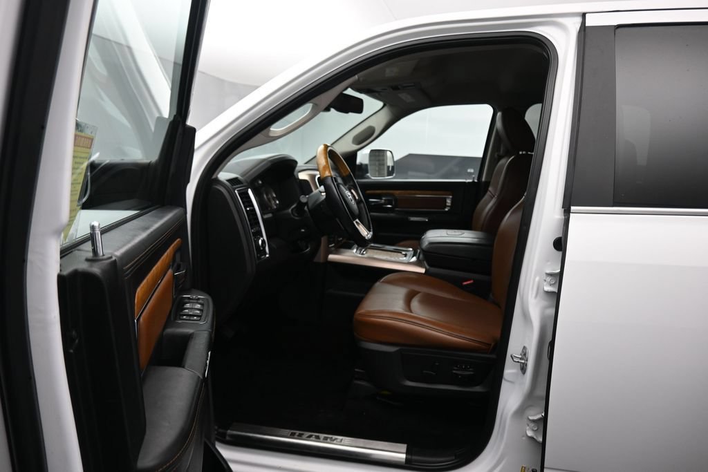 Used 2017 RAM 1500 Laramie Longhorn AWD/4WD image 11