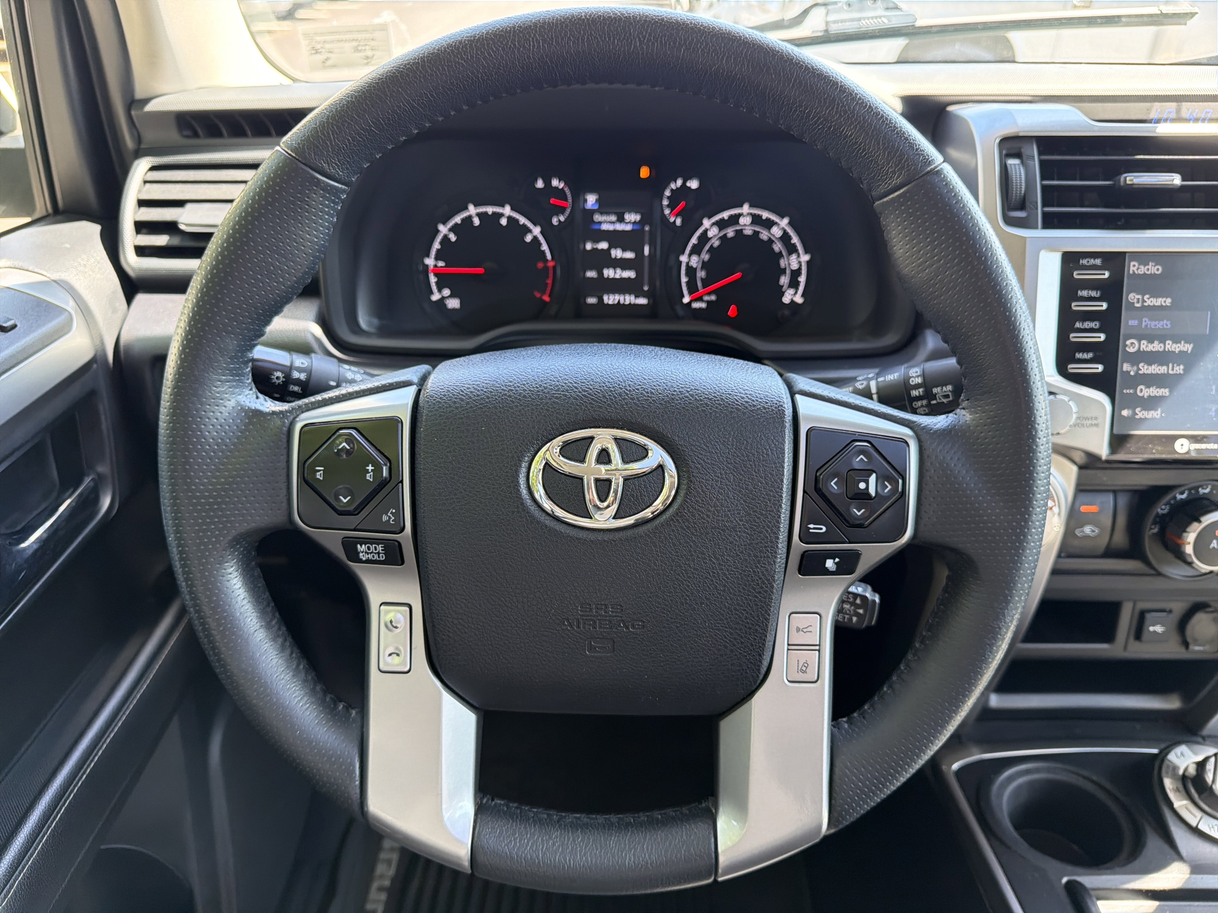 Used 2020 Toyota 4Runner SR5 Premium w/ Moonroof Package AWD/4WD image 18