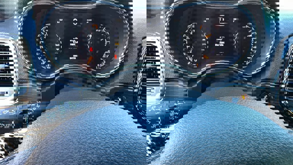 Used 2021 Jeep Grand Cherokee Laredo X image 21