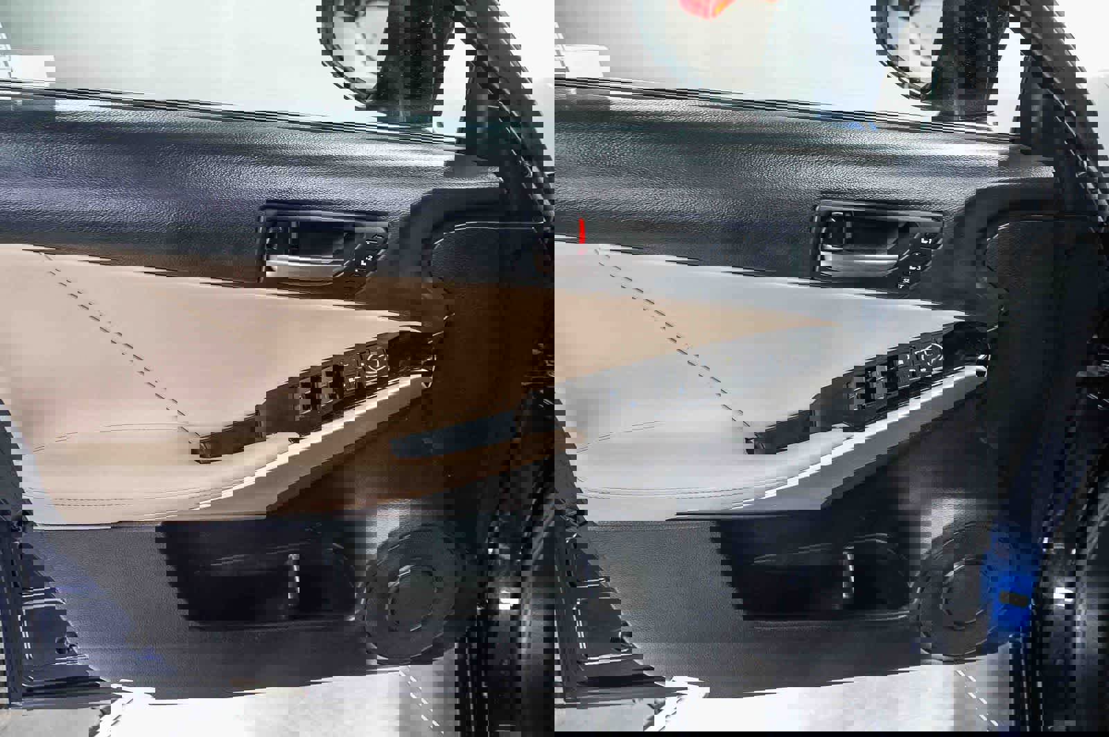 Used 2019 Lexus IS 300 w/ Navigation Package RWD image 22