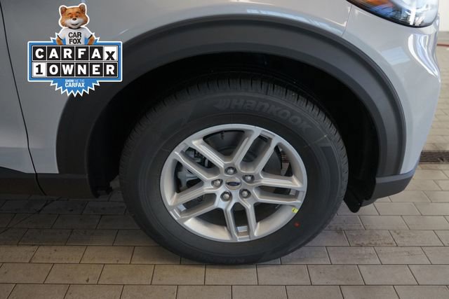 Used 2026 Ford Explorer Active AWD/4WD image 17