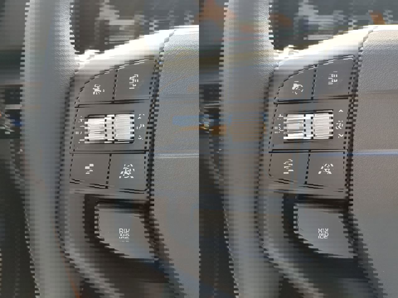 New 2026 Kia Sportage EX w/ EX Panorama Roof Package image 21