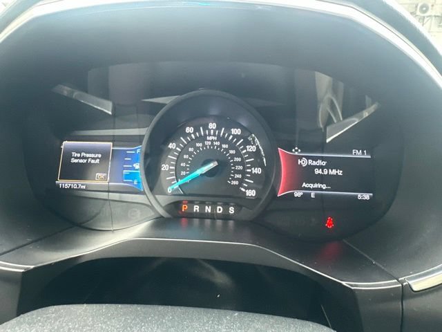 Used 2017 Ford Edge Titanium w/ Technology Package AWD/4WD image 16