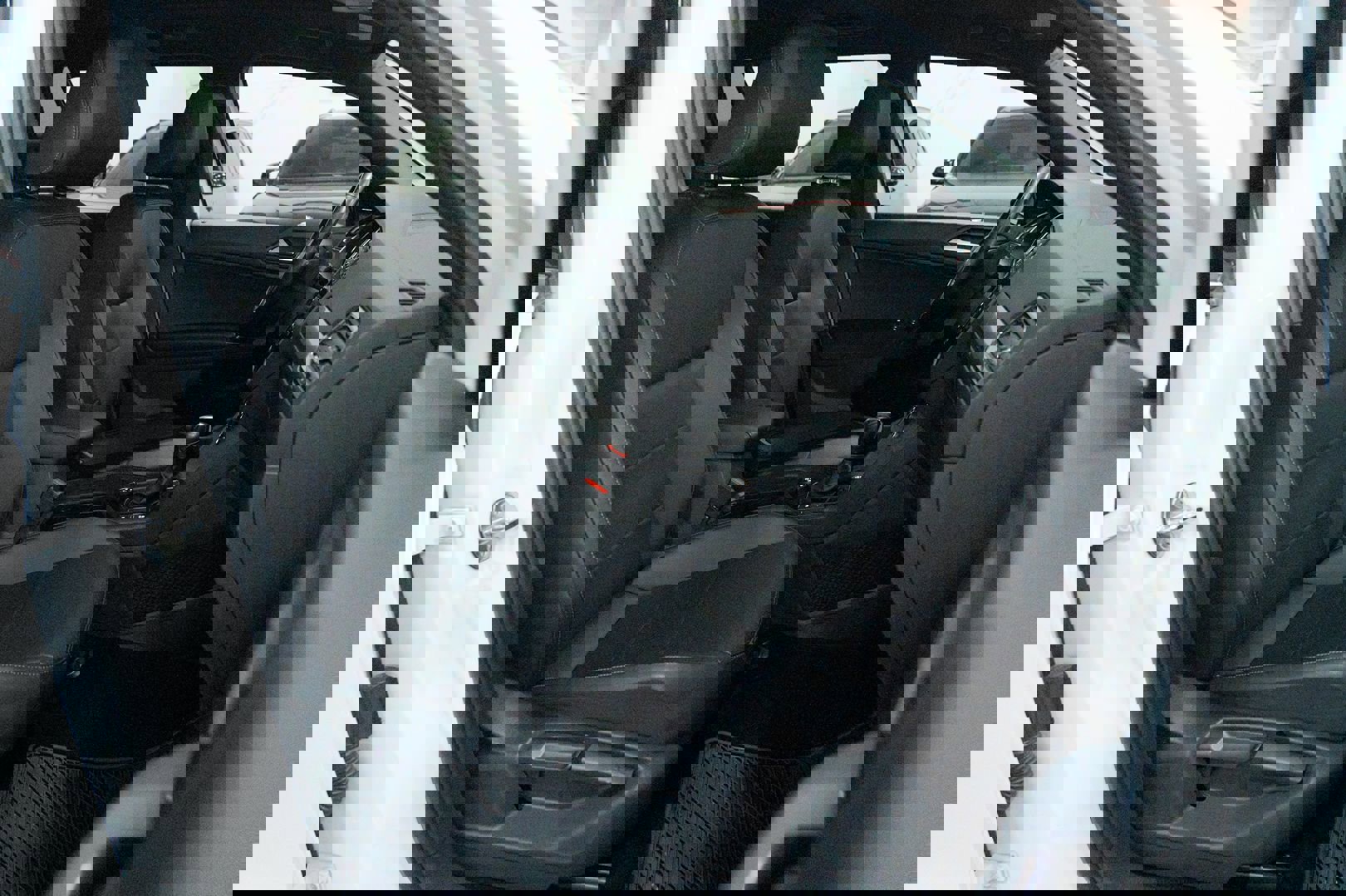 Used 2020 Volkswagen Tiguan SE R-Line w/ 3rd Row Seat Package image 35