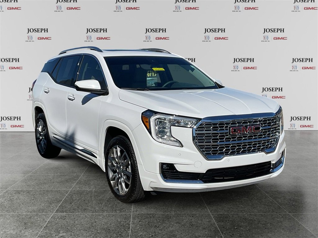 Used 2023 GMC Terrain Denali