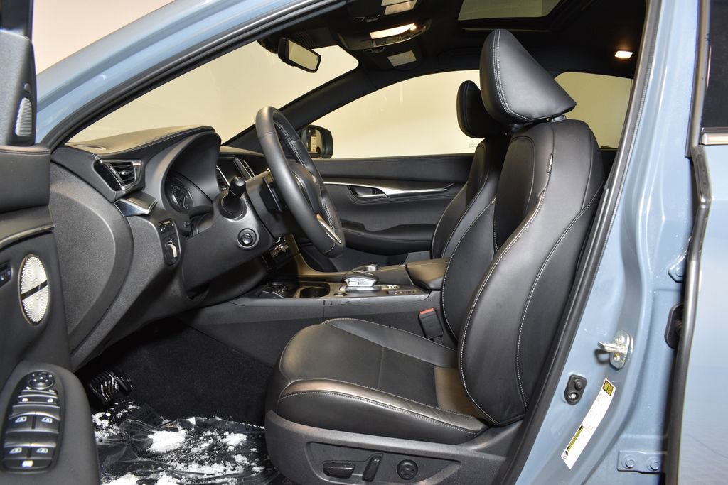 Certified 2025 INFINITI QX55 Essential image 7