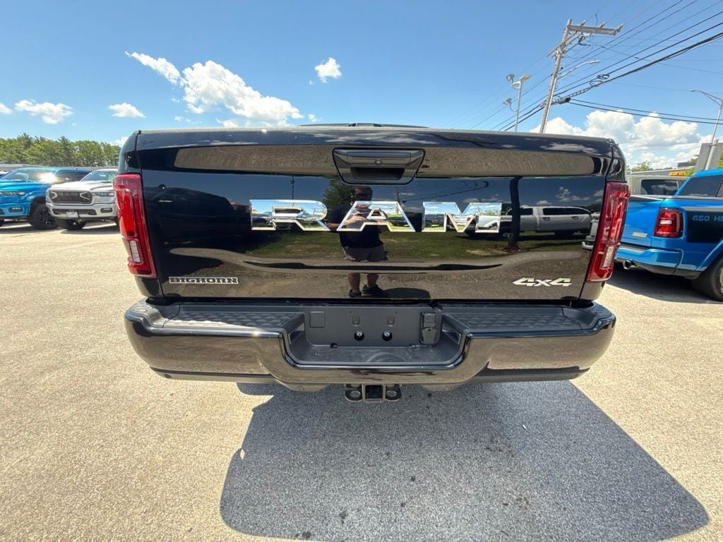 New 2026 RAM 2500 Big Horn AWD/4WD image 4