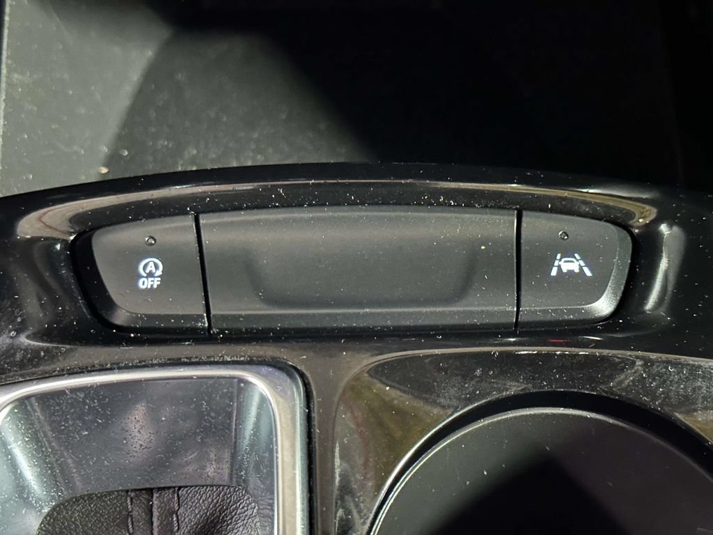 Used 2024 Chevrolet Trax LT w/ Driver Confidence Package FWD image 23