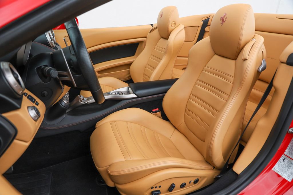 Used 2010 Ferrari California image 20