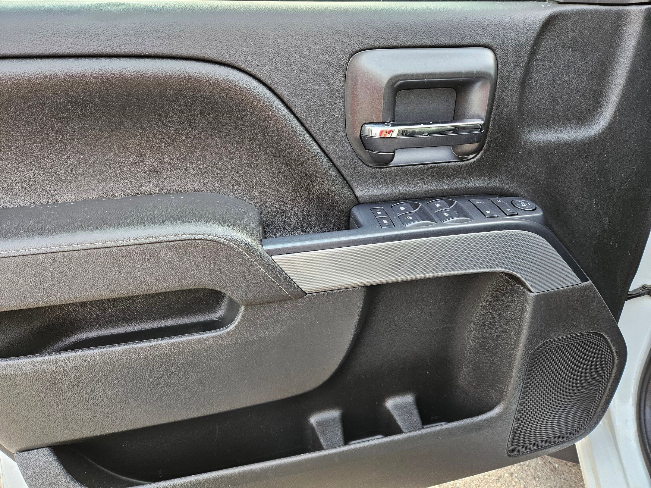 Used 2017 Chevrolet Silverado 1500 LT w/ All Star Edition image 13