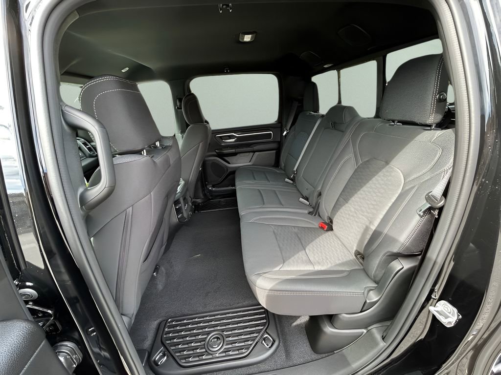 New 2026 RAM 1500 4x4 Crew Cab image 14