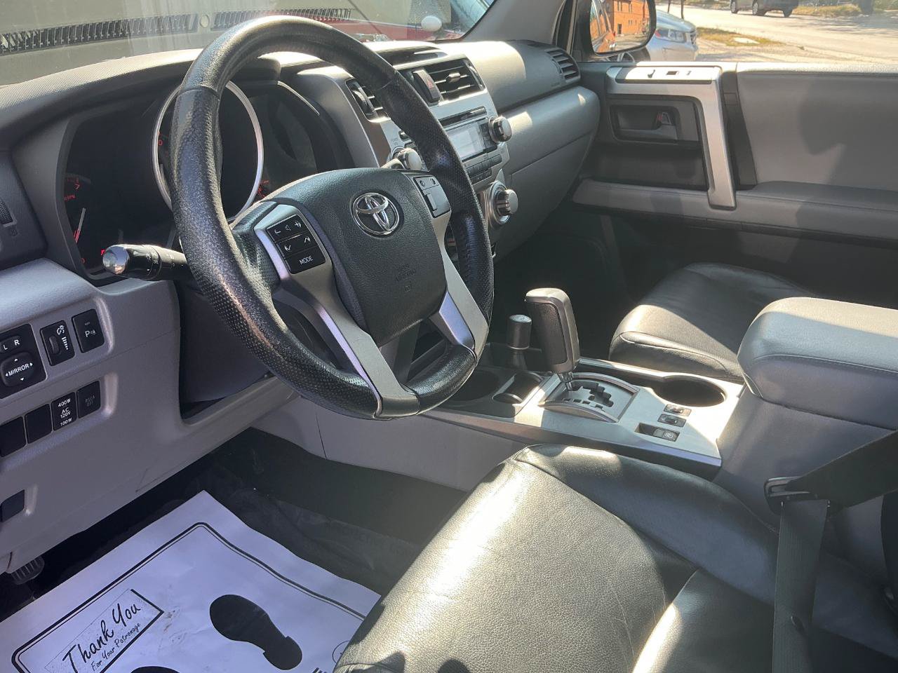 Used 2011 Toyota 4Runner SR5 w/ Convenience Pkg AWD/4WD image 18