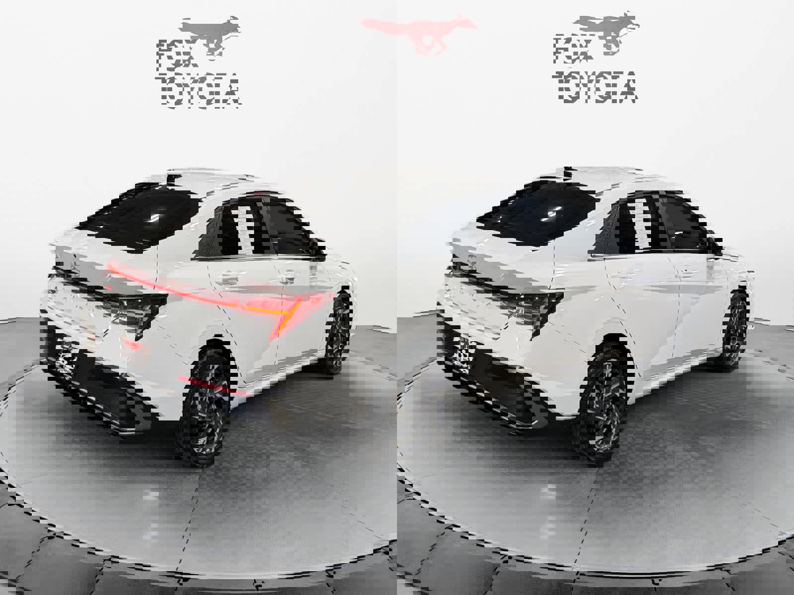 Used 2025 Hyundai Elantra SEL image 6