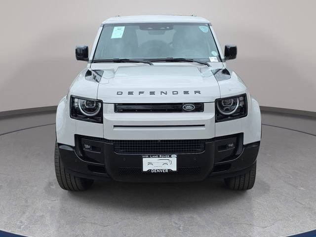 New 2026 Land Rover Defender 130 X-Dynamic SE image 2