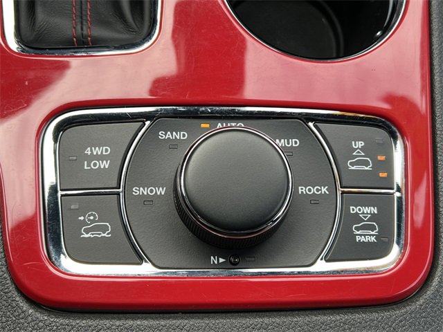 Used 2019 Jeep Grand Cherokee Trailhawk w/ Trailhawk Luxury Group image 32