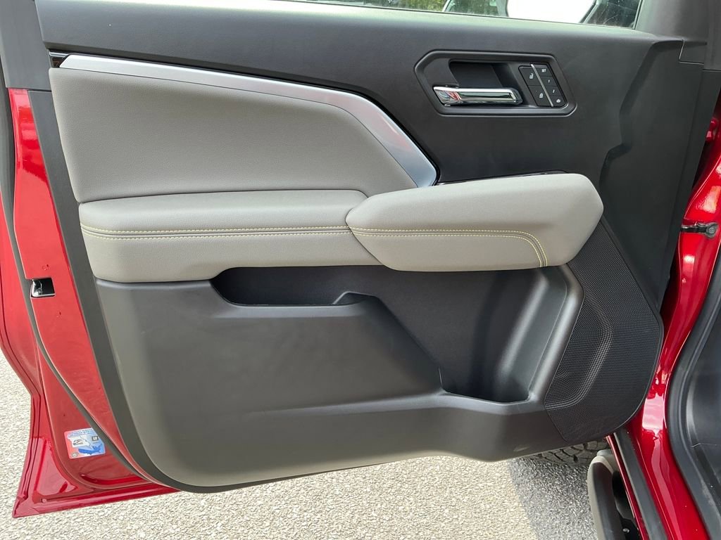 New 2026 Chevrolet Colorado ZR2 w/ Technology Package image 10