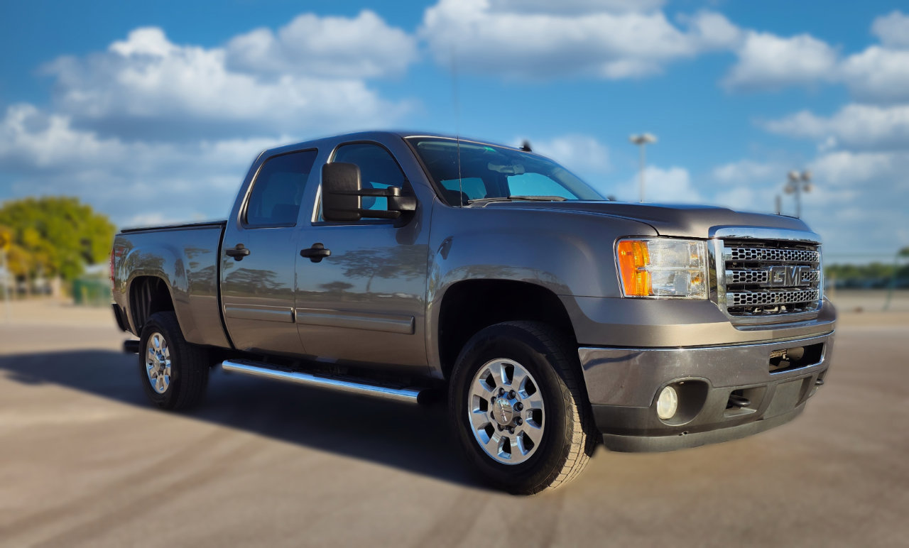 Used 2013 GMC Sierra 2500 SLE w/ SLE Preferred Package image 3