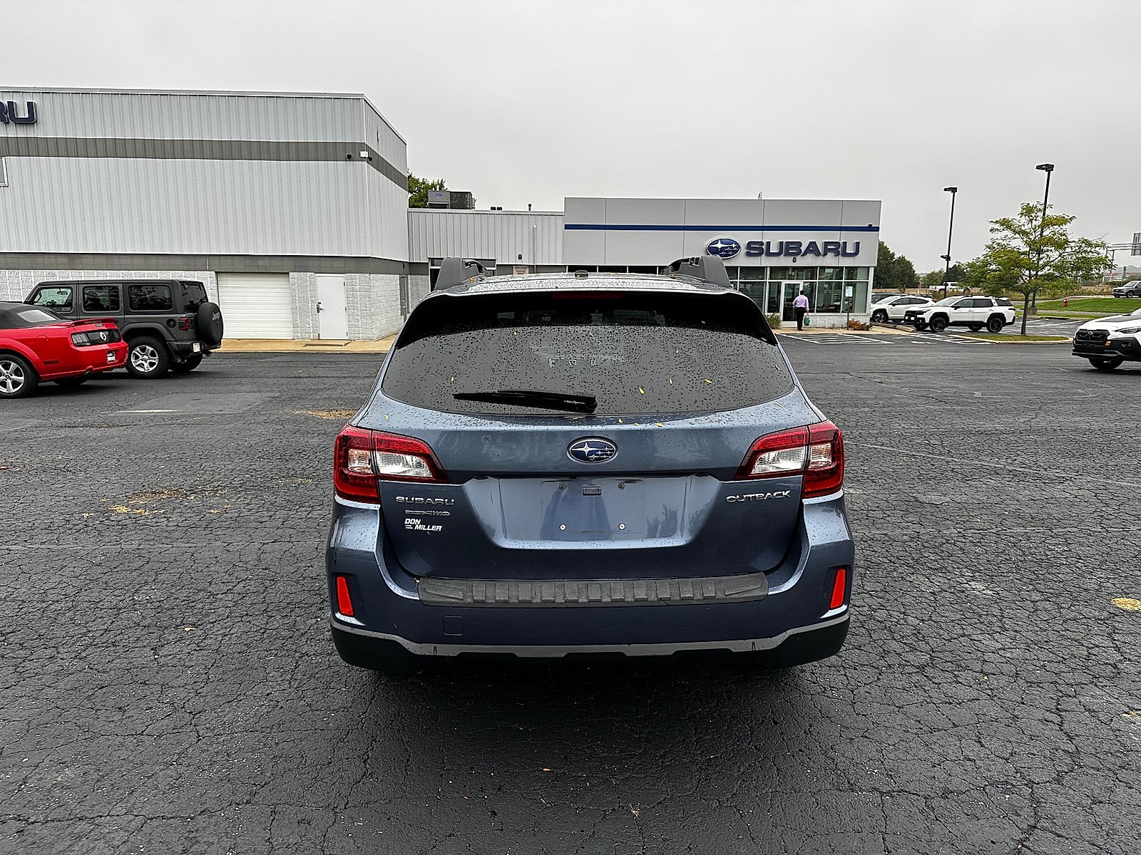 Used 2015 Subaru Outback 2.5i Premium w/ Popular Package #1 AWD/4WD image 4