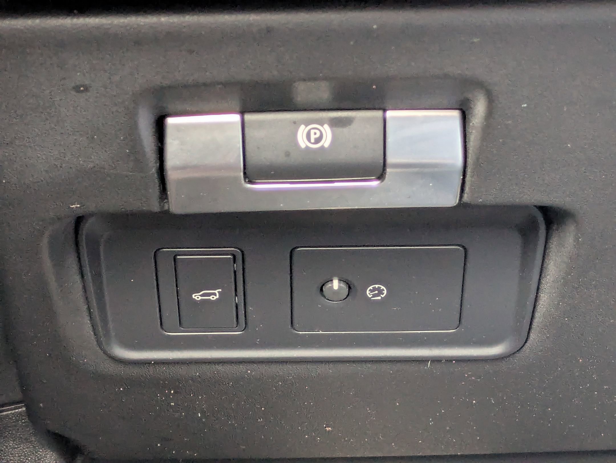 Used 2020 Land Rover Range Rover Evoque SE image 18