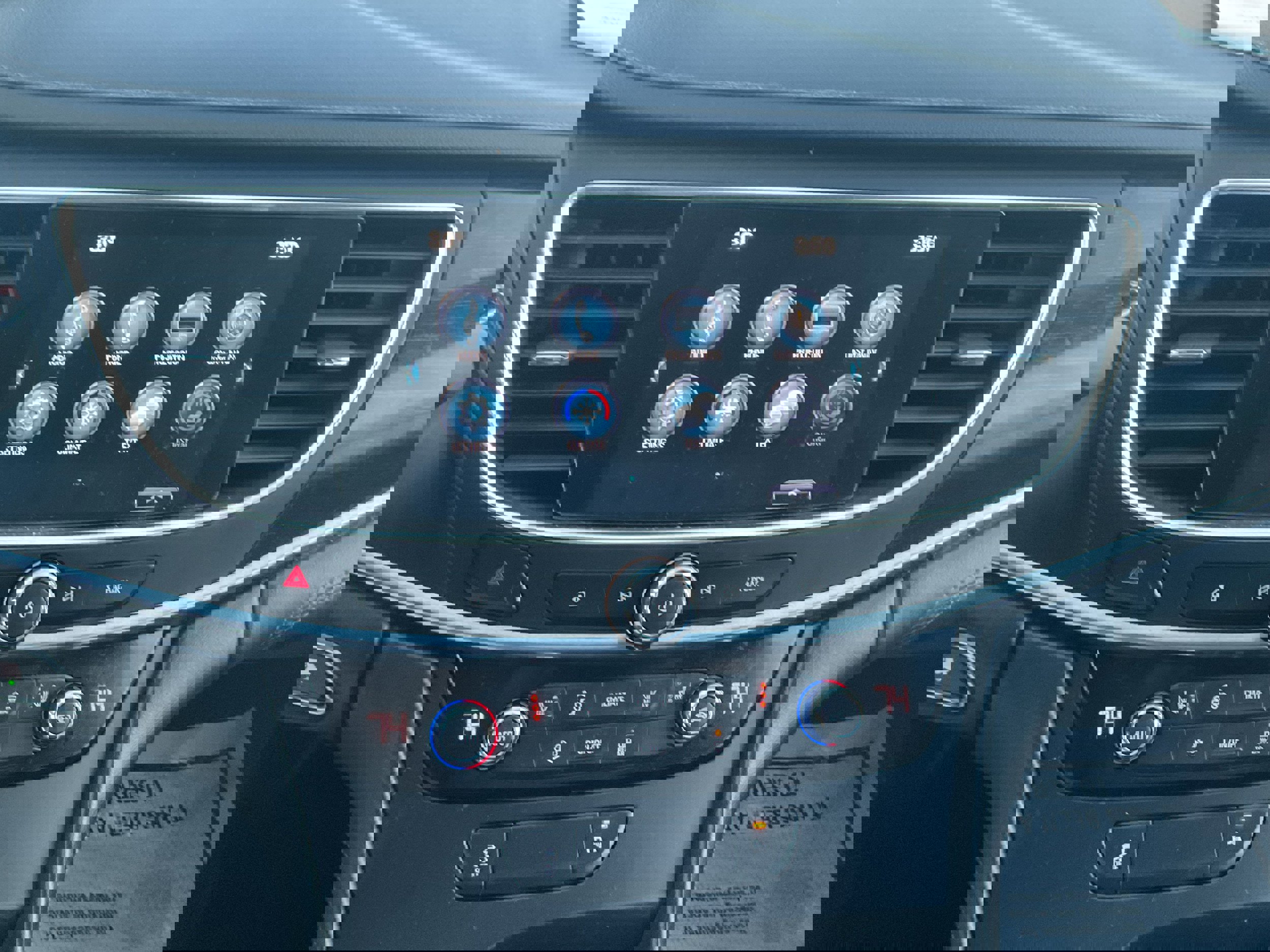 Used 2018 Buick LaCrosse Essence image 6